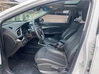 Buick Yinglang