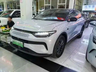 Leapmotor C11