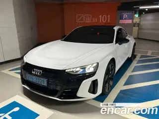 아우디 e-트론 GT
