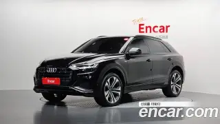 아우디 Q8 (4M)