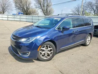 CHRYSLER PACIFICA 2017