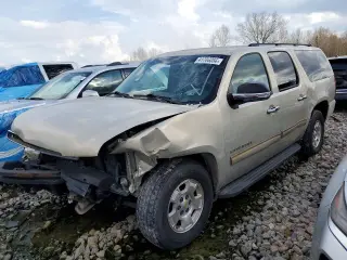 CHEVROLET SUBURBAN 2010