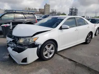 TOYOTA CAMRY 2014