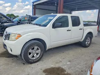 NISSAN FRONTIER 2013