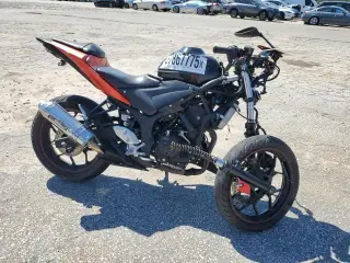 YAMAHA YZFR3 2016