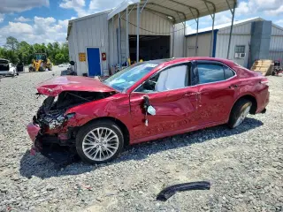 TOYOTA CAMRY 2018