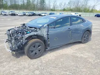 TOYOTA PRIUS 2025