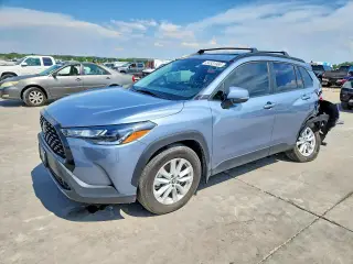 TOYOTA COROLLA CROSS 2024