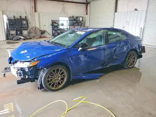 TOYOTA CAMRY 2023