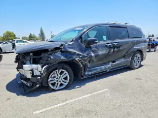 TOYOTA SIENNA 2021