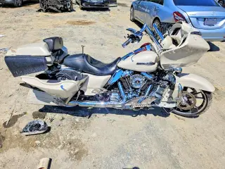 HARLEY DAVIDSON FLTRX 2022