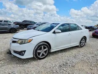 TOYOTA CAMRY 2013