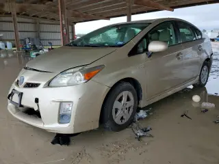 TOYOTA PRIUS 2010