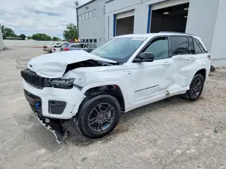 JEEP GRAND CHEROKEE 2025