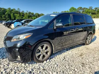 TOYOTA SIENNA 2018