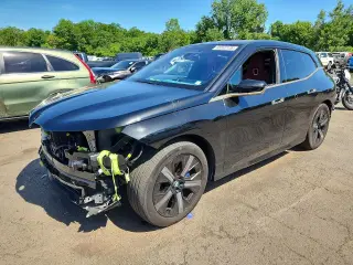 BMW IX 2025