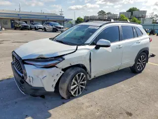 TOYOTA COROLLA CROSS 2024