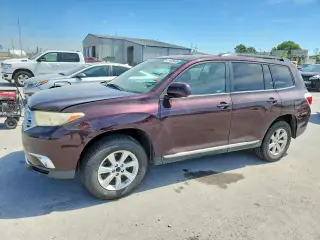 TOYOTA HIGHLANDER 2011