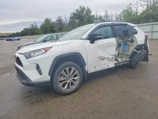 TOYOTA RAV4 2019