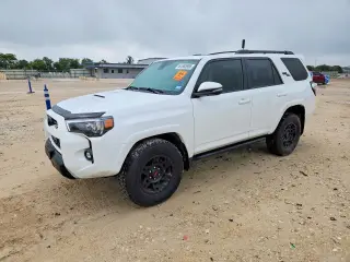 TOYOTA 4RUNNER 2023