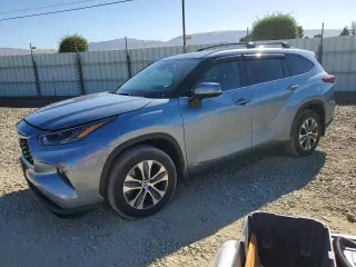 TOYOTA HIGHLANDER HYBRID 2023