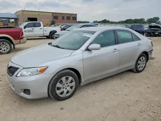 TOYOTA CAMRY 2010