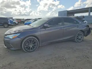 TOYOTA CAMRY 2015