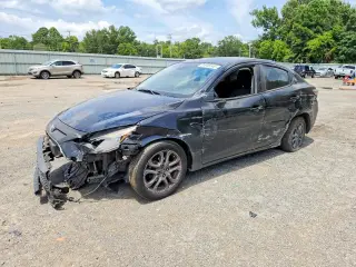 TOYOTA YARIS 2019