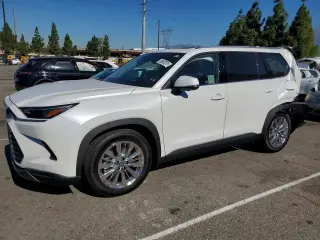 TOYOTA GRAND HIGHLANDER 2026