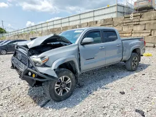 TOYOTA TACOMA 2018