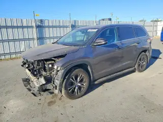 TOYOTA HIGHLANDER 2016