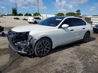 BMW 740 2023