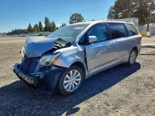 TOYOTA SIENNA 2017