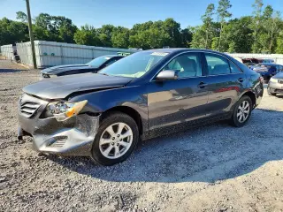 TOYOTA CAMRY 2011