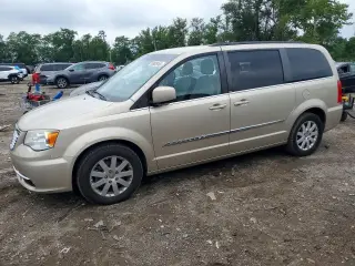 CHRYSLER TOWN & COUNTRY 2014