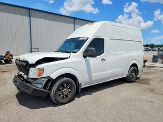 NISSAN NV 2015