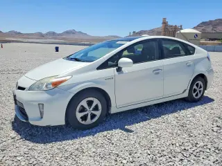 TOYOTA PRIUS 2012