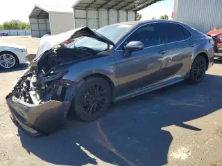 TOYOTA CAMRY 2021