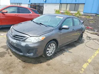 TOYOTA COROLLA 2013
