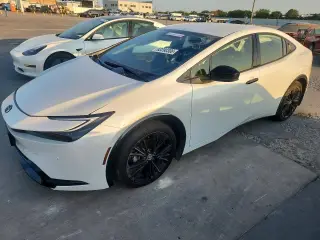 TOYOTA PRIUS 2025