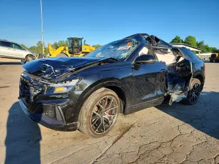 AUDI Q8 2023