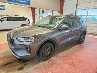 FORD ESCAPE 2023