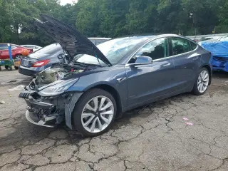 TESLA MODEL 3 2020