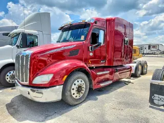 PETERBILT 579 2016