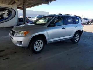 TOYOTA RAV4 2010