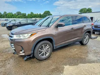 TOYOTA HIGHLANDER 2019