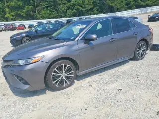 TOYOTA CAMRY 2020