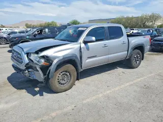 TOYOTA TACOMA 2017