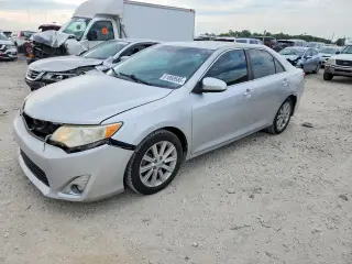 TOYOTA CAMRY 2012