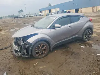 TOYOTA C-HR 2019
